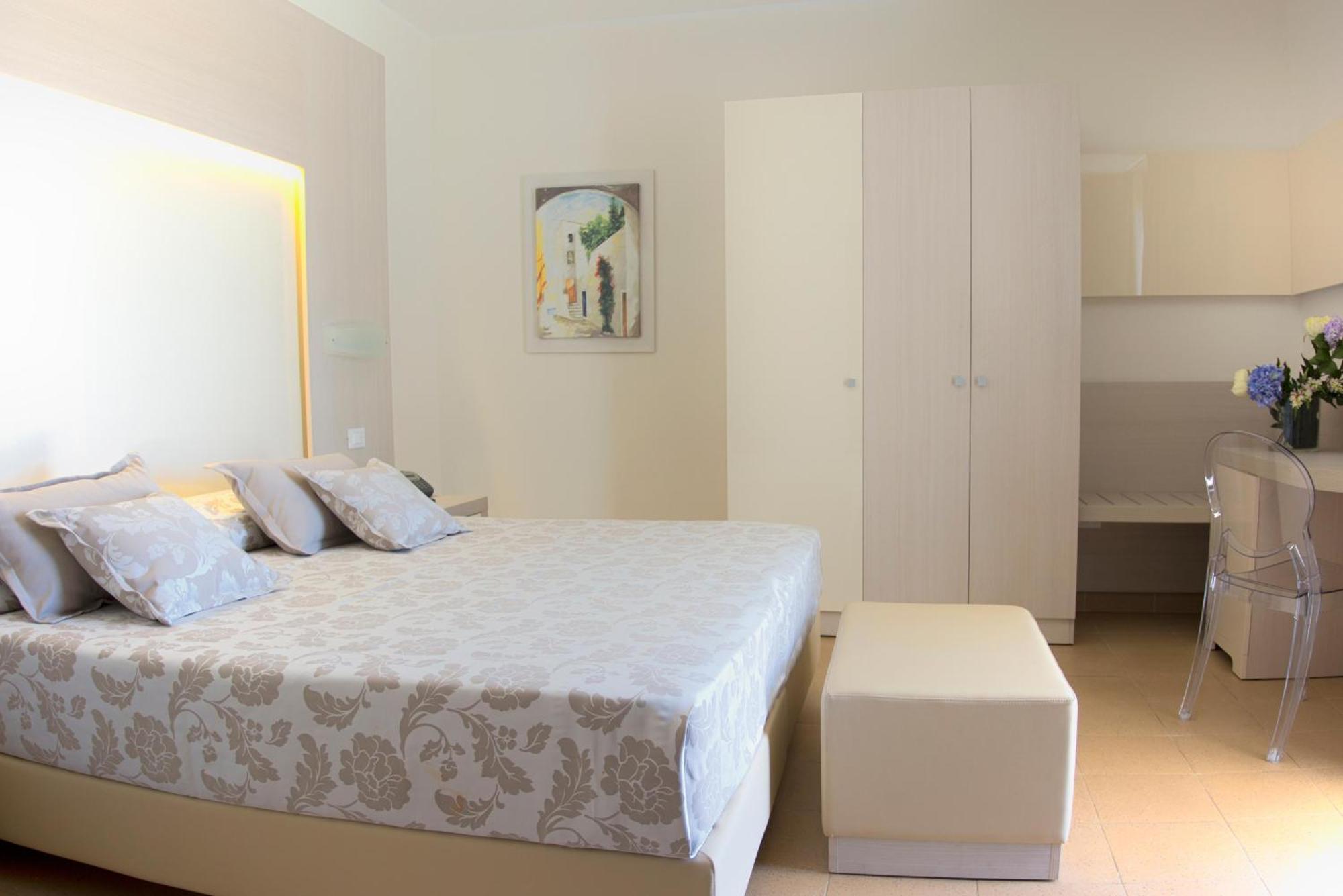 Riva Marina Resort - Cdshotels 카로비그노 외부 사진