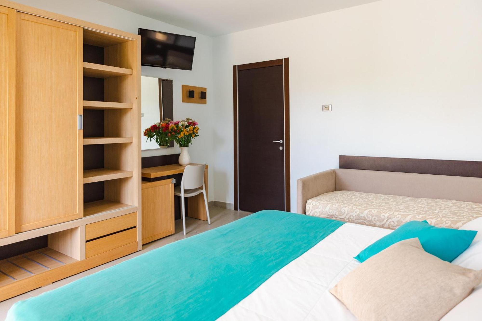 Riva Marina Resort - Cdshotels 카로비그노 외부 사진